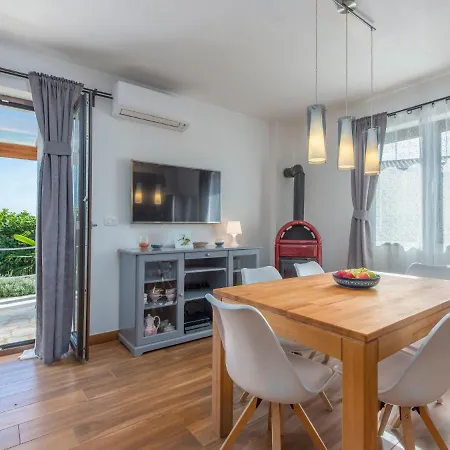 Nyaraló Joy By Interhome Novigrad Istria